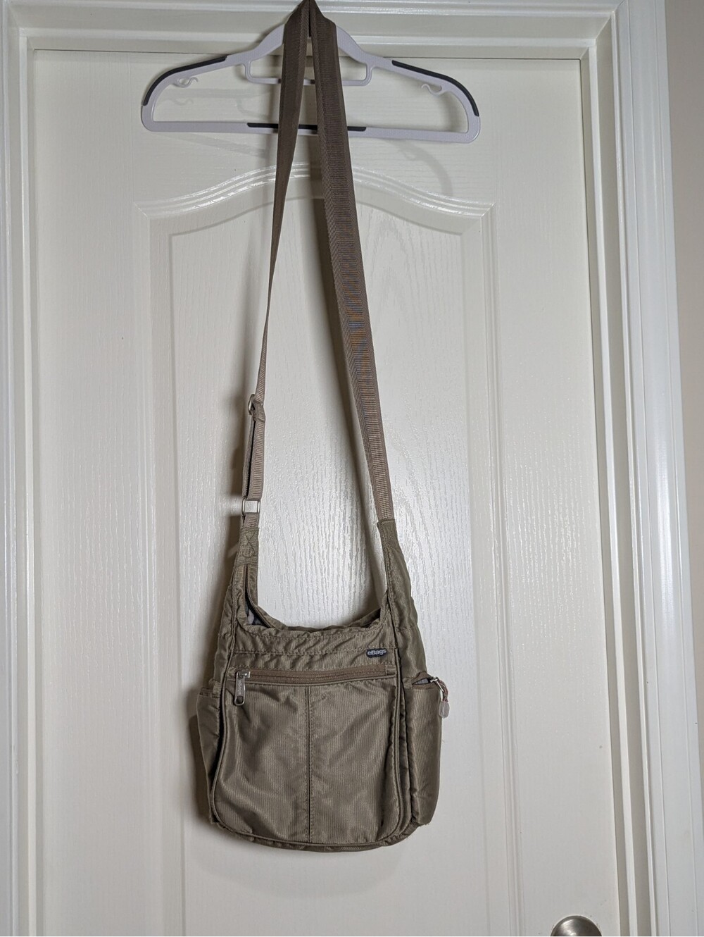 EBags Crossbody Purse Nylon Olive 5 Pockets Interior Phone Slot Adjustable Strap